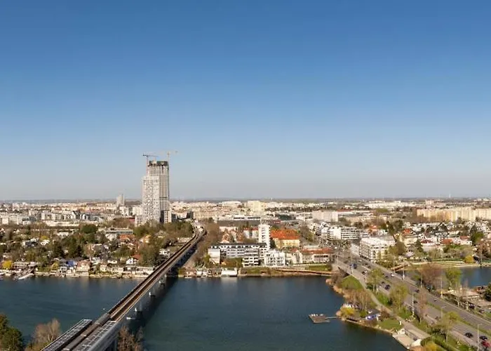 Apartmán Danubeloft, Panoramic Skyview, Metro, Vic